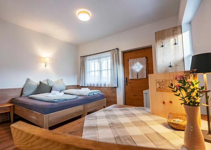 Riedhof-zuahaus * Breitenbach am Inn