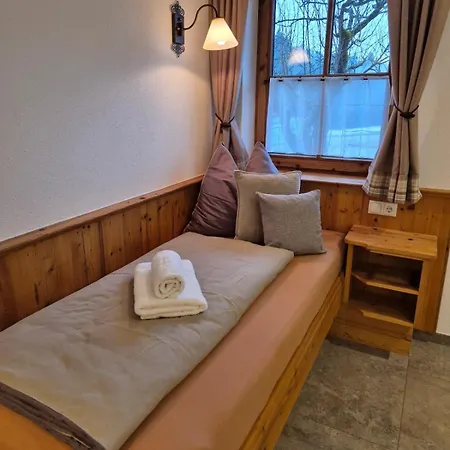 Riedhof-zuahaus شقة